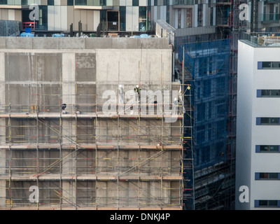 Arbeiter auf der Safran Square Entwicklung in zentralen Croydon, London Stockfoto