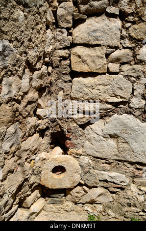 Plomin Istrien Kroatien alte Fischer Dorf Detail Wasser spucken Stein in der Wand Stockfoto