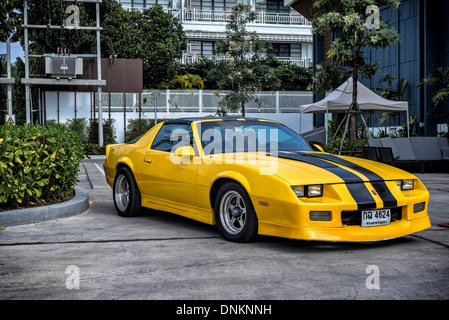 Chevrolet Camaro Z28 gelber amerikanischer Sportwagen. Stockfoto