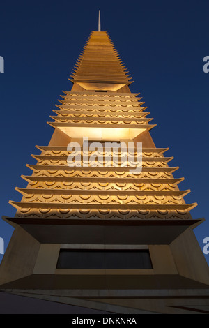 Der Turm von Marin Civic Center Gebäude entworfen von Frank Lloyd Wright, San Rafael, Kalifornien, USA. Stockfoto