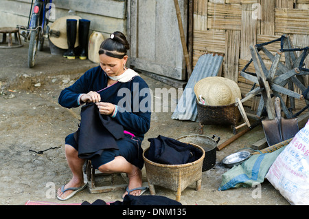 Laten Sie Stamm Frau, Pakha Dorf, Muang Sing, Laos Stockfoto