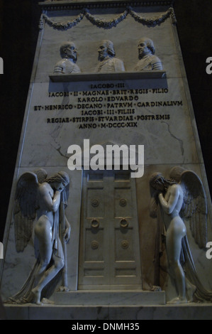 Stuart Monument, entworfen im Jahre 1817 – 1819 des italienischen klassizistischen Bildhauers Antonio Canova (1757-1822). Marmor. Stockfoto