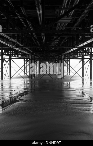 Blick vom unter Weston-Super-Mare pier Stockfoto