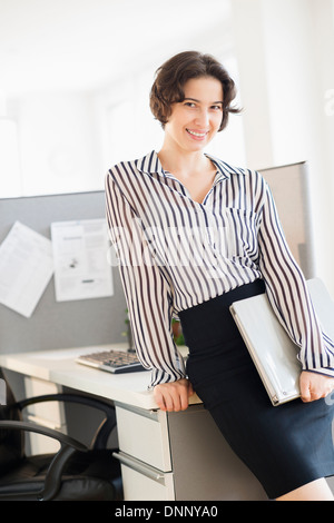 Porträt der Geschäftsfrau im Büro Stockfoto