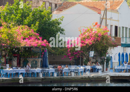 Griechenland, Kastellorizo, Taverne Athena Und Rechts Taverne Lazarakis Stockfoto