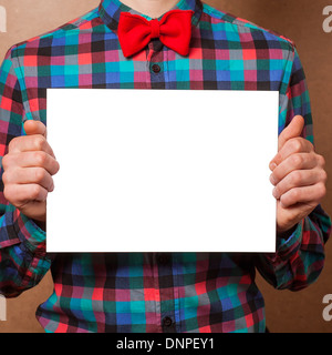 Nahaufnahme der Hände des Mannes zeigt leere Tafel Stockfoto