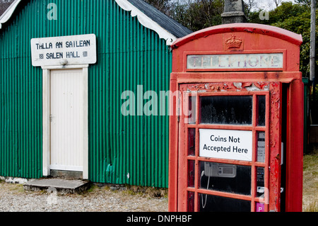 Einem ländlichen Hall und einem Telefon box Schottland Stockfoto