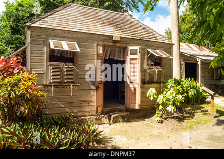 Mobilien Haus Tirol Kinderbett Heritage Village, St. Michael, Barbados Stockfoto