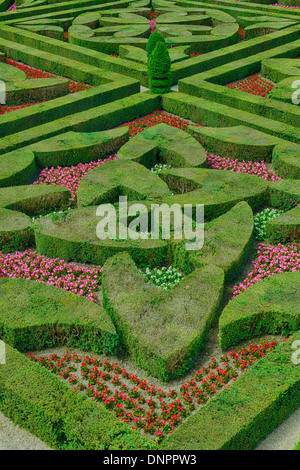 Erhöhten Blick auf formale abgesicherten Garten am Schloss Villandry, Indre-et-Loire (Department), Loiretal, Frankreich. Stockfoto