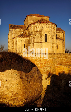 Kirche Sainte-Radegonde in Talmont-Sur Gironde in Charente-Maritime, Frankreich Stockfoto