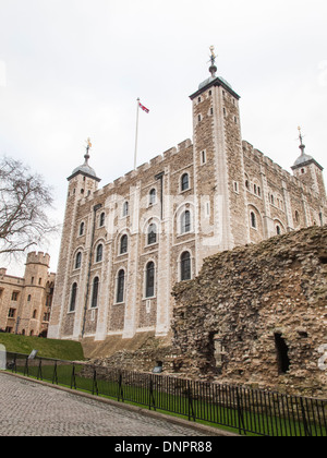 Der weiße Turm auf den Tower of London, mögliche Begräbnisstätte der Prinzen im Tower ermordet von König Richard III, UK Stockfoto