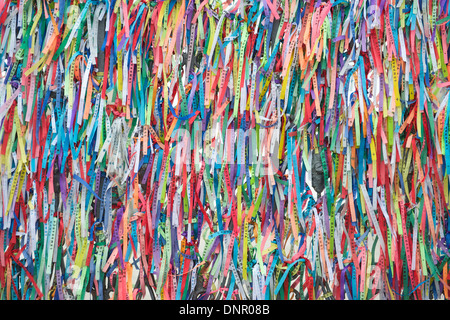 Wand der Fita Do Bonfim Bänder aus der berühmten Igreja Nosso Senhor Do Bonfim da Bahia wünschen Kirche in Salvador Bahia Brasilien Stockfoto