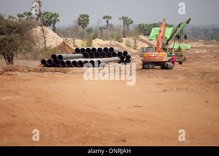 Sino-Burma Erdöl und Erdgas Rohrleitungen Verknüpfung von burmesischen Tiefwasser-Häfen und Kunming, China Stockfoto