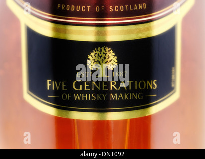 Eine Flasche Zuschüsse Whisky Label hautnah Stockfoto