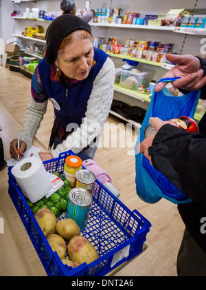 Die Lewisham Lebensmittelbank in New Cross, London, UK. Stockfoto