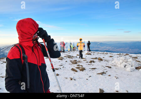 1. Januar 2014, Karpaten - feiern Wanderer Neujahr auf Howerla Berg, dem höchsten Berg in der Ukraine Stockfoto