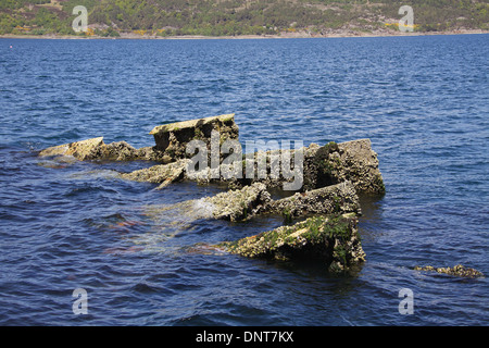 Wrack der HMS Port Napier ein WW2 Minenleger der Royal Navy, die durch eine Explosion nach dem Motorraum Feuer zerstört wurde. Stockfoto