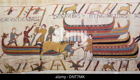 Detail von der Darstellung der normannischen Eroberung Englands im 11. Jahrhundert von Bayeux Stockfoto