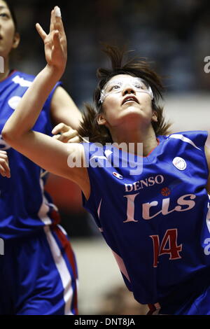 1. Yoyogi-Gymnasium, Tokio, Japan. 4. Januar 2014. Kumiko Oba (DENSO IRIS), 4. Januar 2014 - Basketball: 89. Kaisers Cup, der 80. Kaiserin Cup ganz Japan allgemeine Basketball-Meisterschaft match zwischen JX-ENEOS Sonnenblumen 67-63 DENSO IRIS am 1. Yoyogi-Gymnasium, Tokio, Japan. Bildnachweis: AFLO SPORT/Alamy Live-Nachrichten Stockfoto