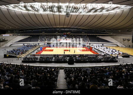 1. Yoyogi-Gymnasium, Tokio, Japan. 4. Januar 2014. Allgemeine Ansicht, 4. Januar 2014 - Basketball: 89. Kaisers Cup, der 80. Kaiserin Cup All Japan General Basketball-Meisterschaft am 1. Yoyogi-Gymnasium, Tokio, Japan. Bildnachweis: AFLO SPORT/Alamy Live-Nachrichten Stockfoto