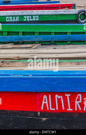 Fluss-Fähren an der Meerenge von Tiquina, Bolivien. Stockfoto