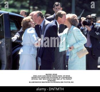 7. Mai 2001 - MADRID, Spanien... KÖNIG JUAN CARLOSAND KÖNIGIN SOFIA VON SPANIEN. GRAND-DUC HENRI UND DUCHESSE VON LUXENBURG. OFFIZIELLER BESUCH DER STAR 7. MAI 2001 BEI '' EL PARDO''. IN MADRID. M.A.MERINEROÂ© IMAPRESS-VO. Presse / (Kredit-Bild: © Globe Photos/ZUMAPRESS.com) Stockfoto