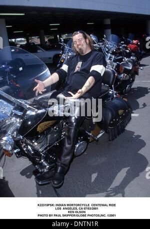 3. Juli 2001 - K22315PSK: Indische MORTORCYCLE WIEDERGEWONNENEN Fahrt. LOS ANGELES, CA 07/03/2001.KEN OLSON. PAUL SKIPPER / 2001. (Kredit-Bild: © Globe Photos/ZUMAPRESS.com) Stockfoto