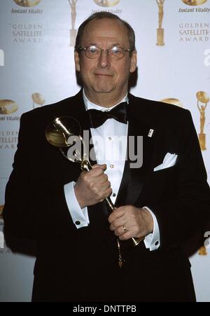 20. Januar 2002 - K23864TR: 6. GOLDEN SATELLITE AWARDS.ST REGIS HOTEL, BEVERLY HILLS, CA 01/19/2002.LIONEL CHETWYND. TOM RODRIGUEZ / 2002 (Kredit-Bild: © Globe Photos/ZUMAPRESS.com) Stockfoto