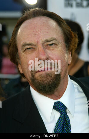 26. Juni 2002 - Westwood, Kalifornien, USA - Schauspieler RIP TORN.'' Men In Black 2''. Mann-Dorf & Bruin Theatres.Westwood, CA 26.06.02. Lockwood.   2002 K2109LOC (Kredit-Bild: © Globe Photos/ZUMAPRESS.com) Stockfoto