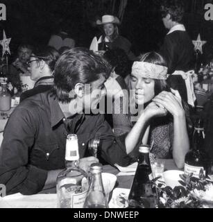 18. November 2002 - Kalifornien, USA - ROBERT EVANS und ALI MACGRAW... NATE CUTLER / (Kredit-Bild: © Globe Photos/ZUMAPRESS.com) Stockfoto