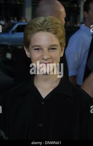 16. Juli 2002 - PREMIERE K25572TR:WORLD der acht-LEGGED FREAKS. GRAUMANS CHINESE THEATER, HOLLYWOOD, CA 07/16/2002.SCOTT TERRA. TOM RODRIGUEZ / 2002 (Kredit-Bild: © Globe Photos/ZUMAPRESS.com) Stockfoto