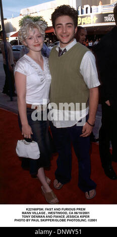 18. Juni 2001 - K22168PSK: FAST AND FURIOUS Prem. MANN-DORF, WESTWOOD, CA 06/18/2001.TONY DENMAN UND VERLOBTEN JESSICA KIPER. PAUL SKIPPER / 2001 (Kredit-Bild: © Globe Photos/ZUMAPRESS.com) Stockfoto