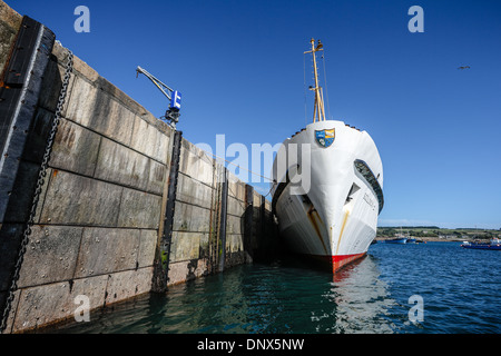 Scillonian III am St Marys Kai auf die Isles of Scilly angedockt Stockfoto