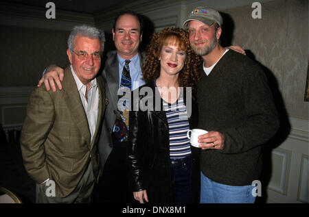 8. Januar 1999 - Hollywood, Kalifornien, US - K14457LR. GORDON HUNT, LARRY MILLER, KATHY LEE GRIFFIN & CHRIS ELLIOT. UPN TCA Press Tour.Ritz Carlton, Pasadena, CA. 01/08/1999(Credit Image: © Lisa Rose/Globe Photos/ZUMAPRESS.com) Stockfoto