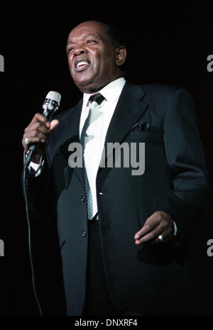 6. Januar 2006; Myrtle Beach, SC, USA; Foto: 7. Oktober 2004; 3 Mal Grammy Gewinner Soul-Sänger LOU RAWLS, 72, starb heute an Lungenkrebs im Cedars-Sinai Medical Center in Los Angeles. Rawls war mit Gehirntumoren im Mai 2005 und Lungenkrebs im Dez. 2004 diagnostiziert. Einem Autounfall im Jahr 1958 führte zu kurzfristigen Koma und die Narben auf seinem Gesicht. Seinen größten hit Song war "wirst du nie Stockfoto