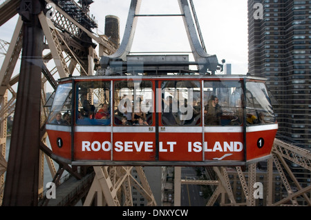 New York USA Manhattan Tourismus Sommer schön Prety Freiheit Symbol Incons Roosevelt Island Seilbahn Roosevelt Island Seilbahn Roose Stockfoto