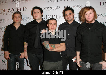 11. Januar 2006; Los Angeles, Kalifornien, USA; "Atréju" bei der "Underworld Evolution" Premiere auf der Cinerama-Kuppel in Hollywood. Obligatorische Credit: Foto von Scott Weiner/ZUMA Press. (©) Copyright 2006 von Scott Weiner Stockfoto