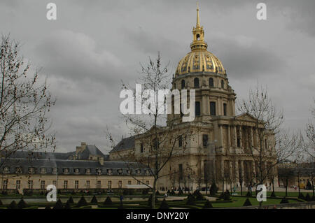 12. Januar 2006; Paris, Frankreich; Hotel des Invalides (Napoleons Grab) befindet sich in Paris, Frankreich. Obligatorische Credit: Foto von Tina Fultz/ZUMA Press. (©) Copyright 2006 by Tina Fultz Stockfoto