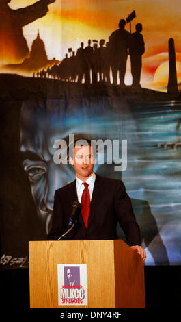 16. Januar 2006; San Francisco, CA, USA; Zur Feier des Martin Luther King Day mitmachen lokale Würdenträgern lokale afrikanische amerikanische Führer in San Francisco, für ein Frühstück-Sitzung in der San Francisco Bürgermeister GAVIN NEWSOM zur Unterstützung von Dr. King Werk und Erbe spricht. Obligatorische Credit: Foto von Mike Fox/ZUMA Press. (©) Copyright 2006 von Mike Fox Stockfoto