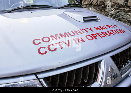 Portaferry, Nordirland. 6. Januar 2014 - Gemeinschaft Sicherheitsfahrzeug die Stadt von schweren Überschwemmungen bedroht die Springfluten und das stürmische Wetter zurückzuführen. Bildnachweis: Stephen Barnes/Alamy Live-Nachrichten Stockfoto