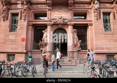 Bibliotheksgebäude der Universität in Heidelberg, Baden-Württemberg, Deutschland Stockfoto