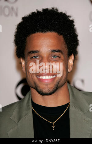 18. Januar 2006; Pasadena, Kalifornien, USA; Schauspieler MICHAEL EALY bei der CBS UPN SHOWTIME TCA Party statt im Windkanal. Obligatorische Credit: Foto von Lisa O'Connor/ZUMA Press. (©) Copyright 2006 von Lisa O'Connor Stockfoto