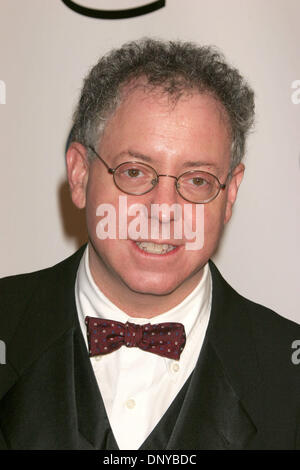 22. Januar 2006; Los Angeles, Kalifornien, USA;  Produzent JAMES SCHAMUS Hersteller Guild Awards 2006 statt im Universal Hilton Hotel. Obligatorische Credit: Foto von Paul Fenton/KPA/ZUMA Press. (©) Copyright 2006 von Paul Fenton Stockfoto