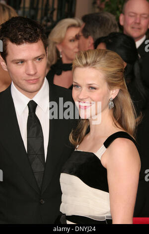 1. November 2006; Los Angeles, Kalifornien, USA; FILE: Schauspieler REESE WITHERSPOON und Husbnad RYNA PHILLIPPE SAG Awards 2006. Die Oscar-Preisträger von Ryan Phillippe förmlich nach sieben Jahren Ehe getrennt hat, bestätigt ÊWitherspoons Publizist, Nanci Ryder, Montag, den 30. Oktober. Obligatorische Credit: Foto von Paul Fenton/ZUMA Press. (©) Copyright 2006 von KPA Stockfoto