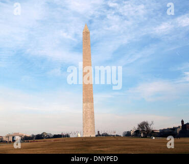 7. Februar 2006; Washington, DC, USA; Das Washington Monument befindet sich in Washington, DC.  Aus seiner gefeierten Symbole des Patriotismus, seine unentdeckten Nachbarschaften begeistern die Sehenswürdigkeiten und Geräusche der Hauptstadt der Nation Millionen von Besuchern jedes Jahr. Vollgepackt mit Sehenswürdigkeiten, kostenlosen Attraktionen und eine endlose Veranstaltungskalender, bietet Washington, DC, das ganze Jahr über inspirierende ex Stockfoto