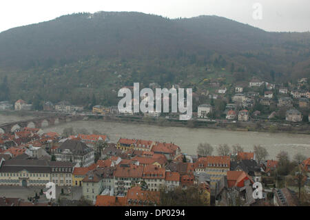 25. Februar 2006; Heidelberg, Deutschland; (Foto-Datei: unbekanntes Datum) VView der Stadt Heidelburg, Deutschlands aus Spitze Heidelburg Burg. Obligatorische Credit: Foto von Tina Fultz/ZUMA Press. (©) Copyright 2006 by Tina Fultz Stockfoto