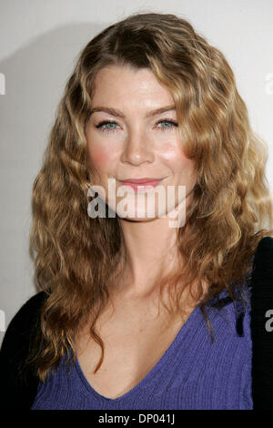 28. Februar 2006; West Hollywood, Kalifornien, USA; Schauspielerin ELLEN POMPEO am 23. jährliche William S. Paley Television Festival Screening und Q&A von Greys Anatomy in der DGA. Obligatorische Credit: Foto von Lisa O'Connor/ZUMA Press. (©) Copyright 2006 von Lisa O'Connor Stockfoto