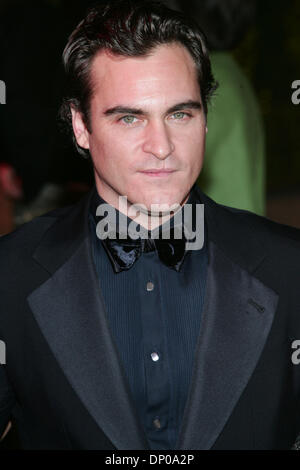 5. März 2006; West Hollywood, Kalifornien, USA; JOAQUIN PHOENIX auf der 2006 abgehaltenen Vanity Fair Oscar Party Mortons in West Hollywood, CA. obligatorische Credit: Foto von Jerome Ware/ZUMA Press. (©) Copyright 2006 von Jerome Ware Stockfoto