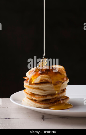 Pfannkuchen mit Sirup Stockfoto