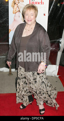 8. März 2006; New York, NY, USA; Schauspielerin bei der Weltpremiere von "Ausfall zu starten" im Clearview Chelsea West Theatre statt. Obligatorische Credit: Foto von Nancy Kaszerman/ZUMA Press. (©) Copyright 2006 von Nancy Kaszerman Stockfoto